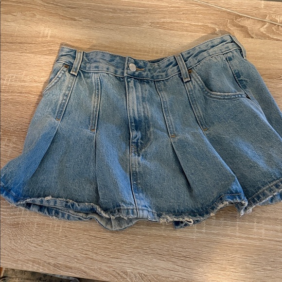 Zara Pleated Denim Mini Skirt Blue Box Pleats Pockets - Picture 6 of 9